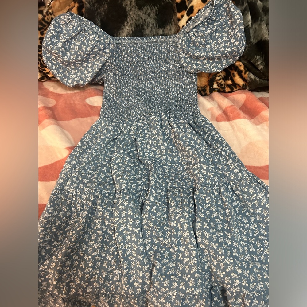 Cute dress! Size S & has barley been used